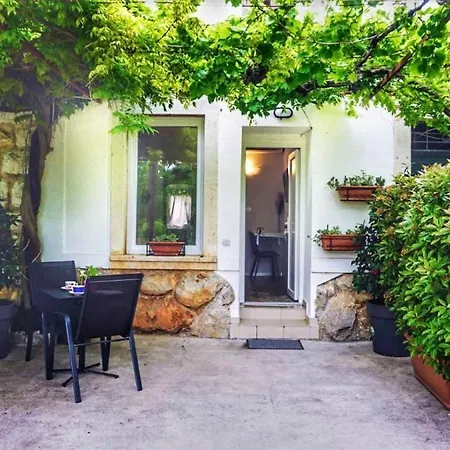 Gardens Daire *
